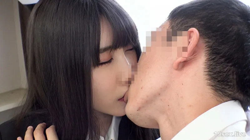 FC2-PPV 4263574 1/31まで格安 若い夫婦のセックス 学校のアイドル、黒髪ロングの清楚美人みおりさんが主婦のようなセックスをした後、大人チンポで初セックス FC2  -PPV - 4263574