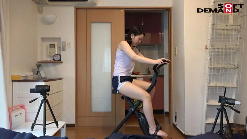 KKTN-010 Business Trip!  Acme exercise bike is (at home)!  Yuko-chan, 25 Years Old, Yuko Maiizumi