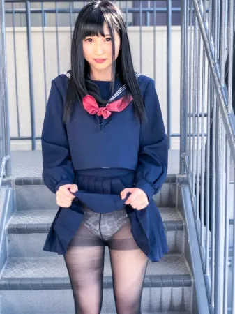 OKP-036 神パンスト 若槻まりあ 人妻、母親、働く制服OLなど 着衣のまま足裏からつま先まで丸見え熟女の美脚を包み込む生パンストをじっくり味わい尽くせ！ オナニー、顔面騎乗、足コキ、時には中出し時にはぶっかけ放題！