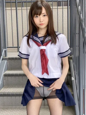 OKP-068 女神パンスト 西野たえ 制服ロリ美少女の美脚を足裏からつま先まで包み込む生パンストを味わい尽くせ！ 時には顔面騎乗や足コキ、時にはお尻ぶっかけとやりたい放題！ 発情させられた女の変態調教絶頂プレイを楽しむフェチAV