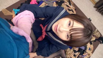 OKP-077 女神连裤袜凪间宫制服洛丽塔美少女美腿裹着生连裤袜，浑身都透着闷骚！ 有时面对坐着和脚交，有时在臀部上颜射，为所欲为！ 喜欢发情的女人的变态训练高潮戏的恋物癖AV