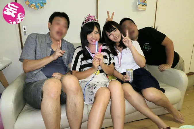 AKID-049 女大学生女友的女友生日会！ 生病的！ 和女友一起戴绿帽子的难忘视频～生日派对NTR～ Emi（22岁，F罩杯，有男朋友） Saki（22岁，F罩杯，没有男朋友）