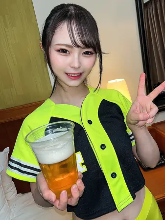 EROFV-205 素人女子大生【数量限定】いとかちゃん22歳 某球場でビールの売り子としてアルバイトをしている激カワ女子大生！  ！ バイト中に制服着たままセックスする過激女子に中出し！  ！