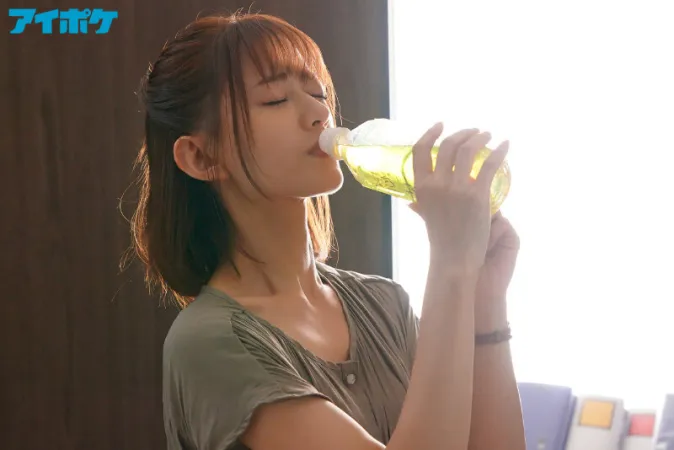 IPZZ-053 利尿剤を飲まされ生徒の前で我慢できず失禁アクメする美人女教師。