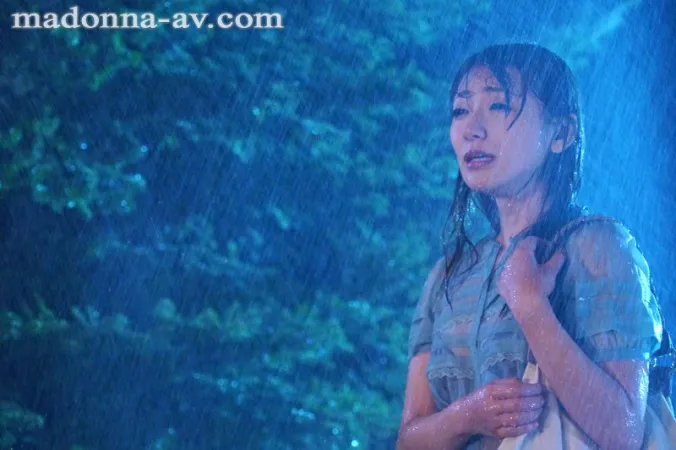 JUY-037 暴風雨一夜 只有我們兩個和我可愛的Saki老師Saki Kozai