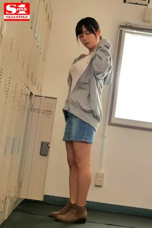 SSNI-383 陰暗的女大學生之後，他們尋求彼此的密集性交 羽崎美春